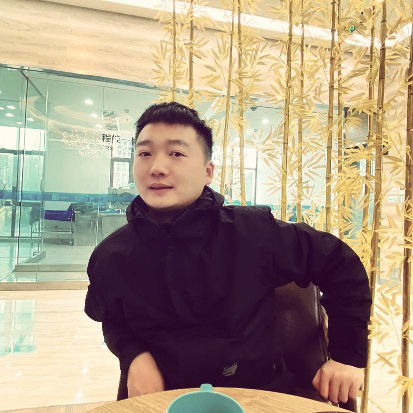 高耸的迷地的照片