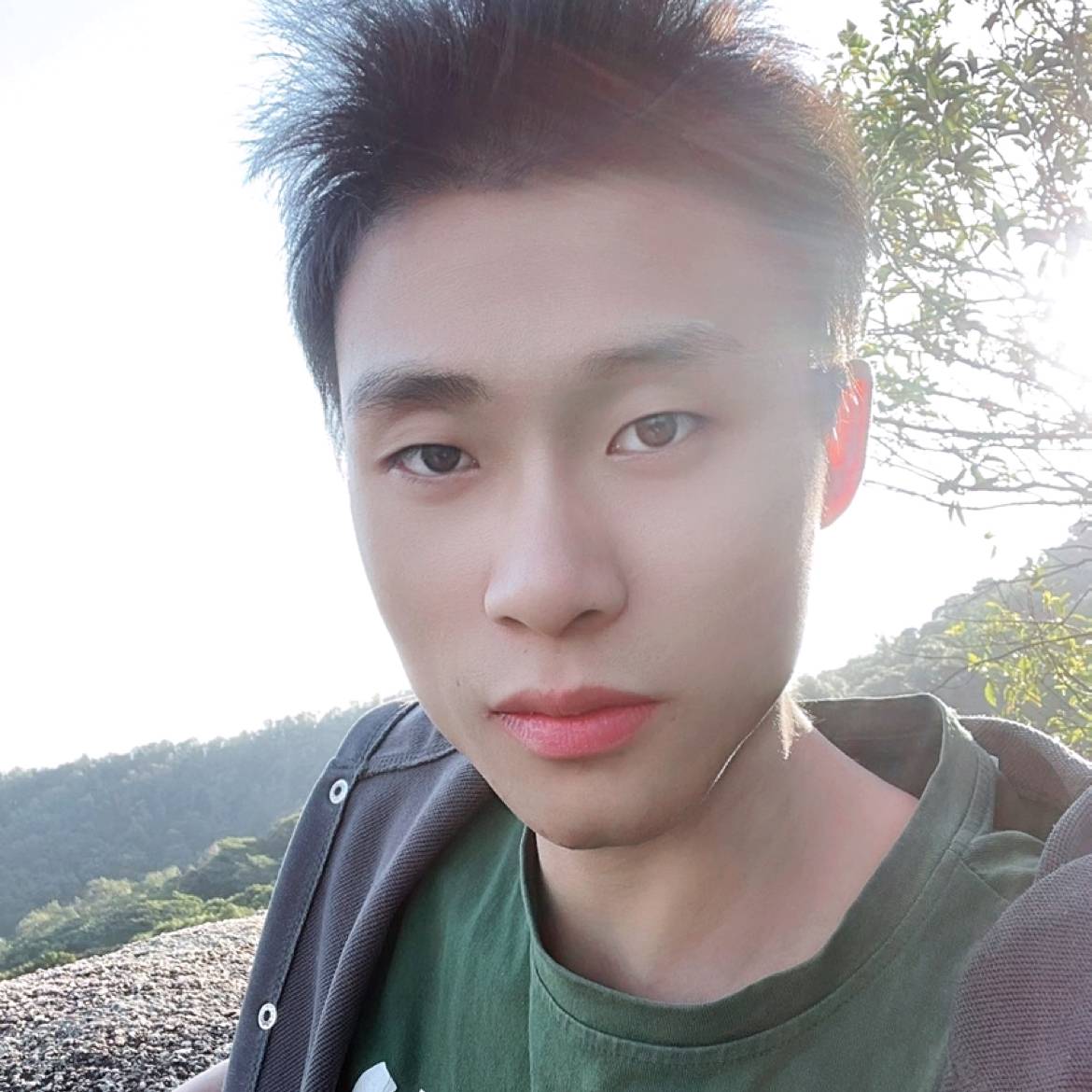 白露未晞^的照片