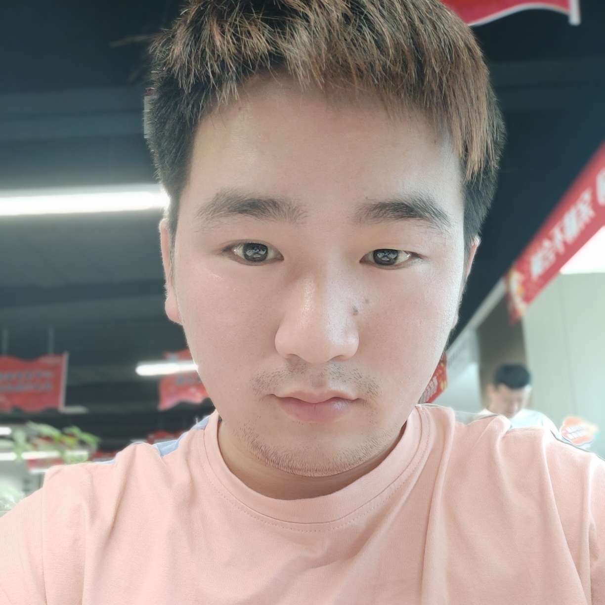 排骨炖蘑菇的照片