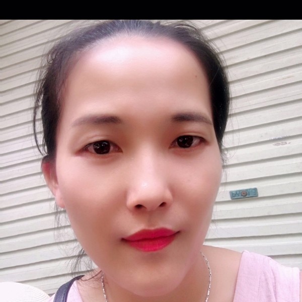 欠你的邂逅大树的照片