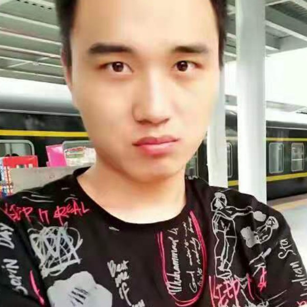 爱上猫的耗子的照片