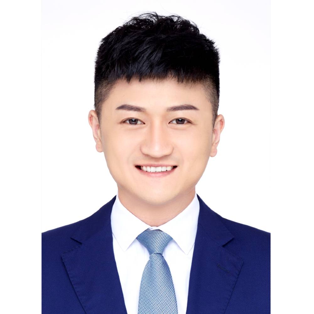短靴与斑驳的照片