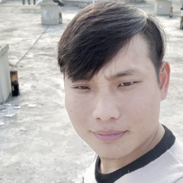 机器猫漫步忐忑的照片