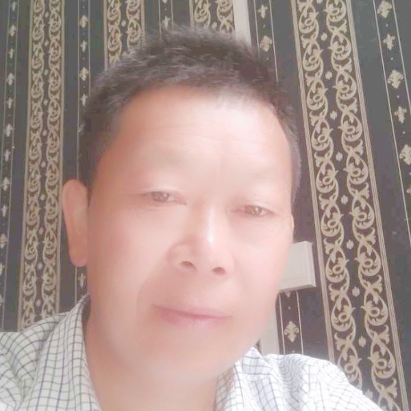 言必行的照片