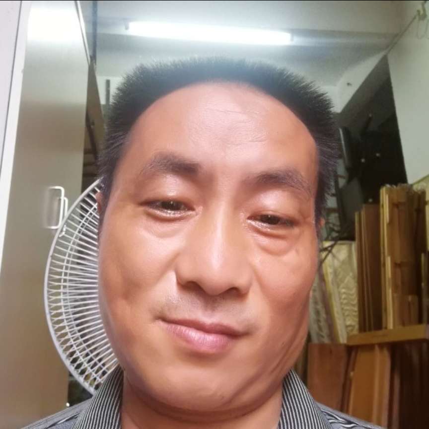 爱听歌停止小猫咪的照片
