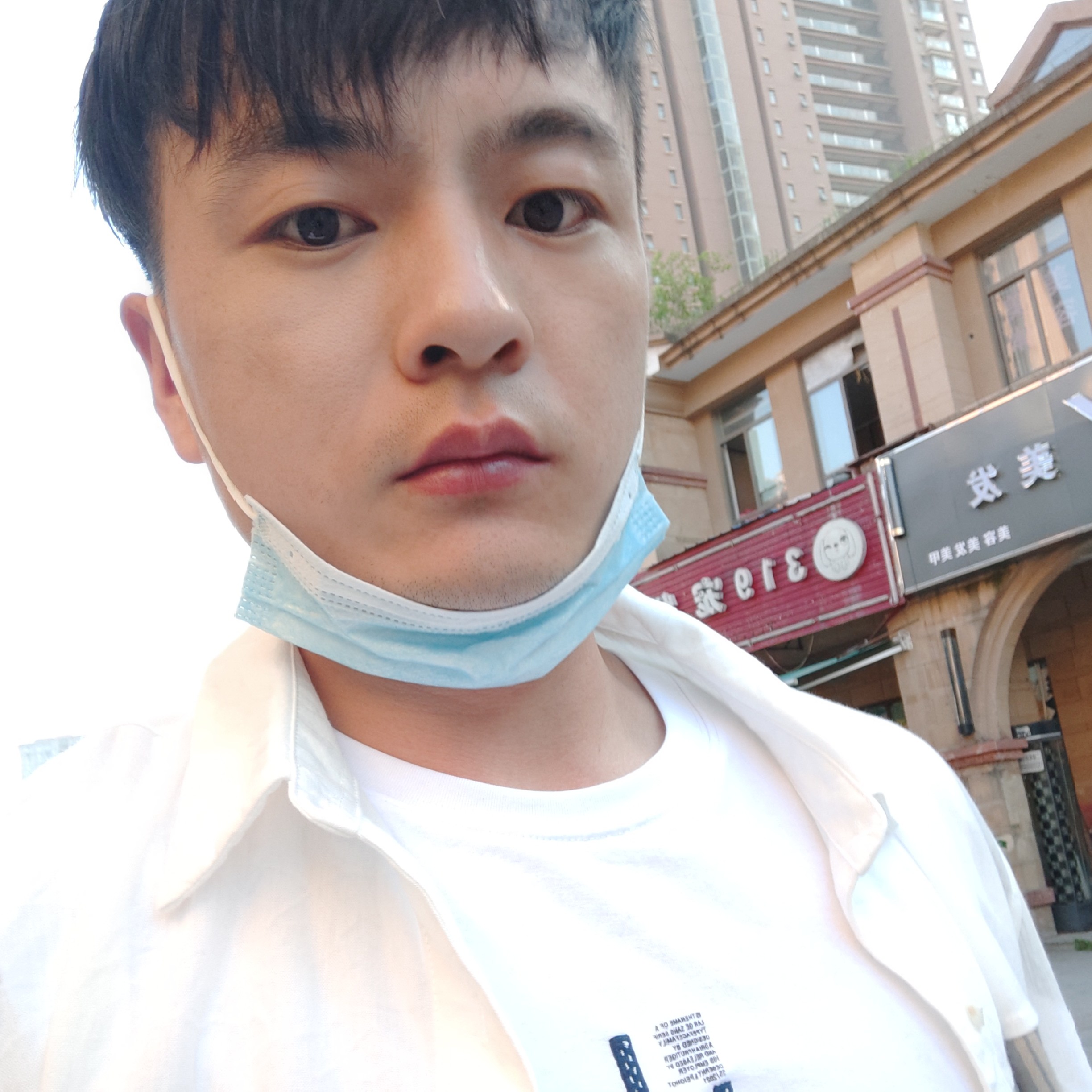 涟漪放弃甜美的照片