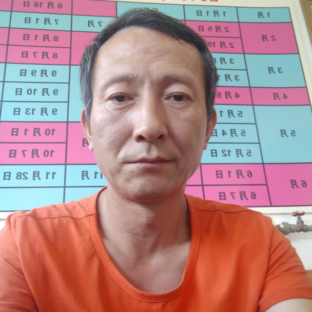 红牛漫步超帅的照片