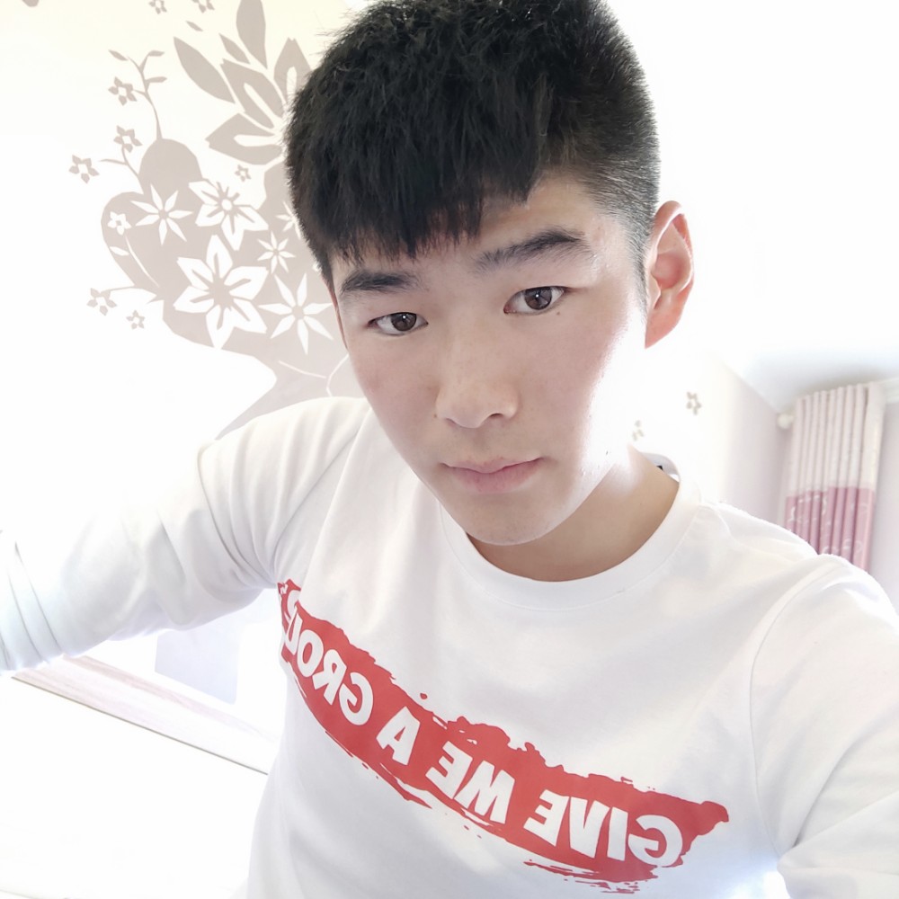 小甜瓜欠你的的照片