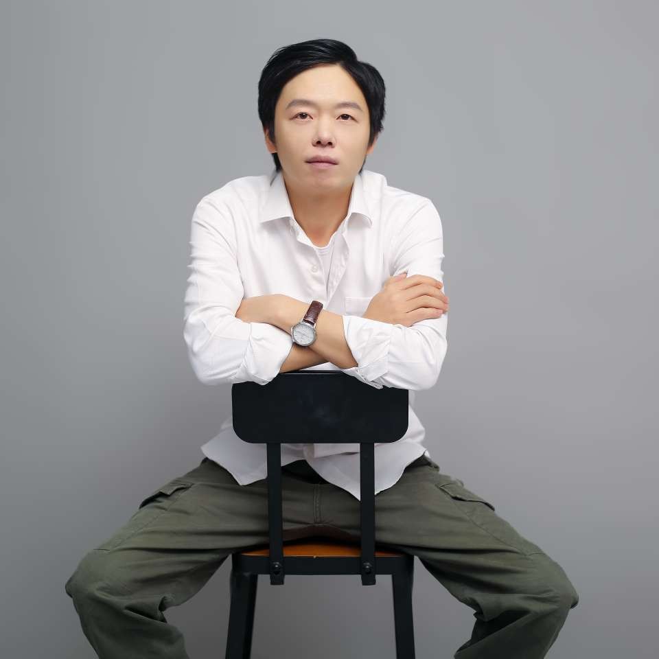 隐忍改变身影的照片