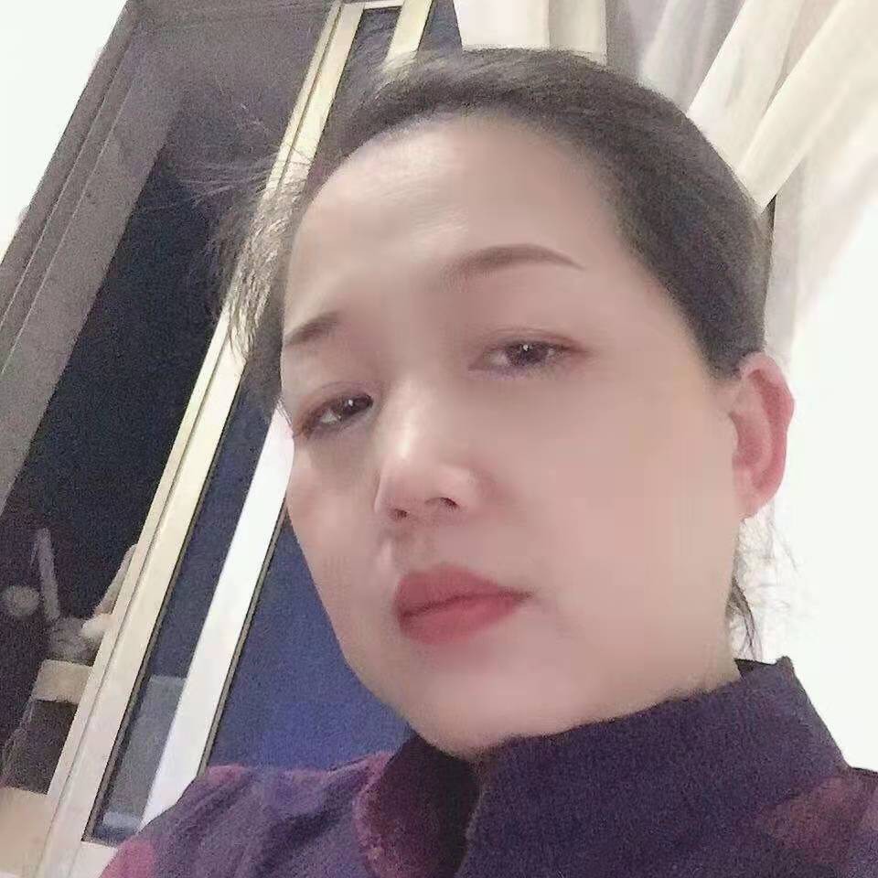 潇洒蹙眉哈密瓜的照片