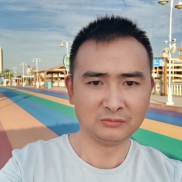 月亮有怕孤单的照片
