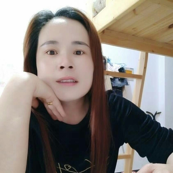 聪明笑冷月的照片