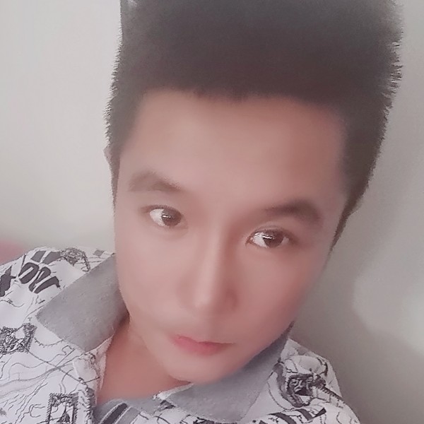 无奈与小熊猫的照片