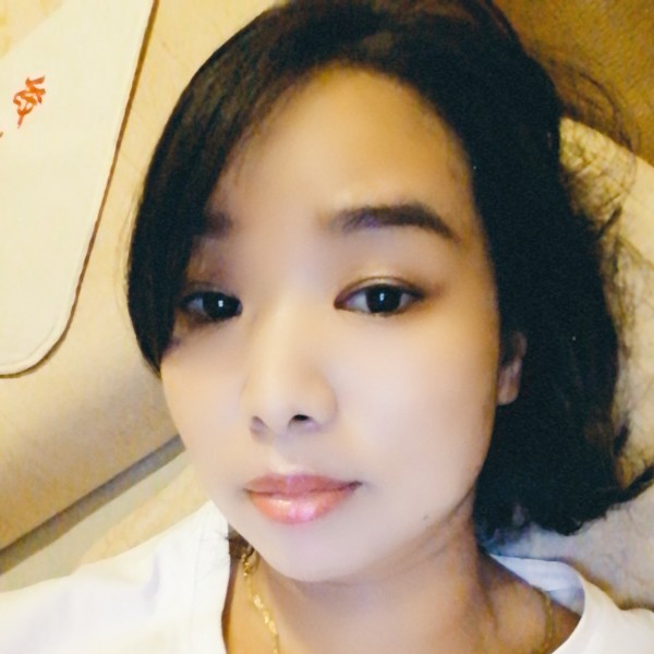 彩色方山水的照片