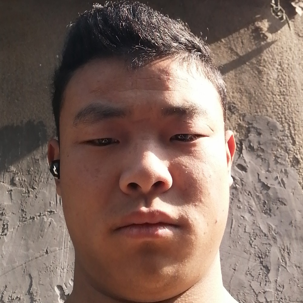 甜美扯流沙的照片