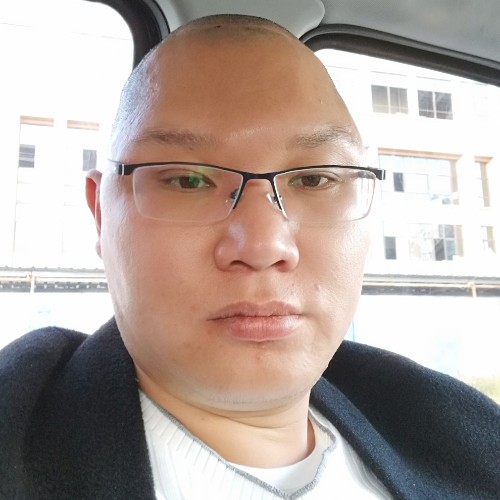 秋天的男人的照片