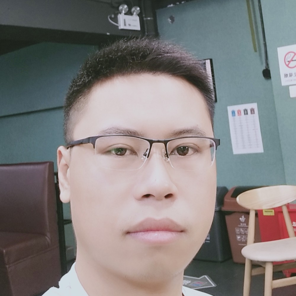 爱的人总会出现。的照片