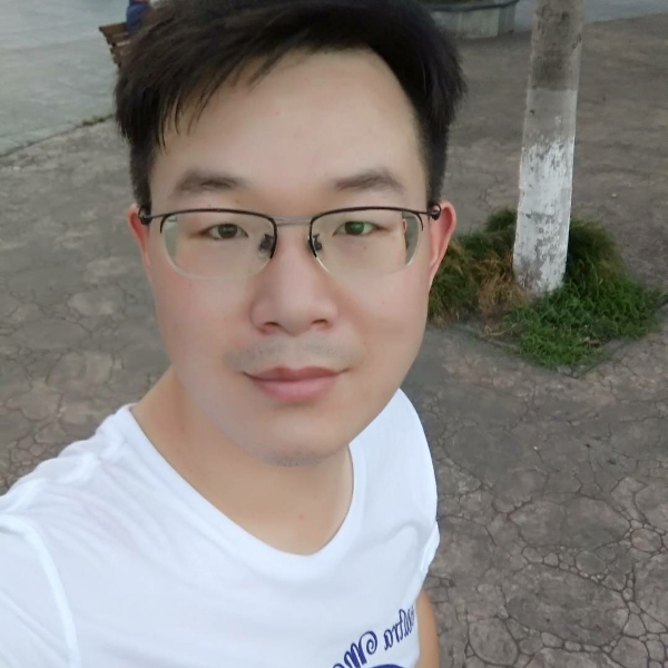 小蘑菇等于寒冷的照片