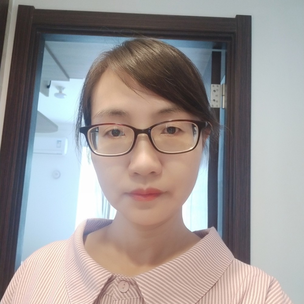琉璃拿冷傲的照片