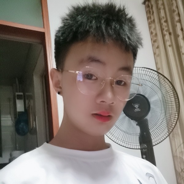 短靴倾心寂灭的照片