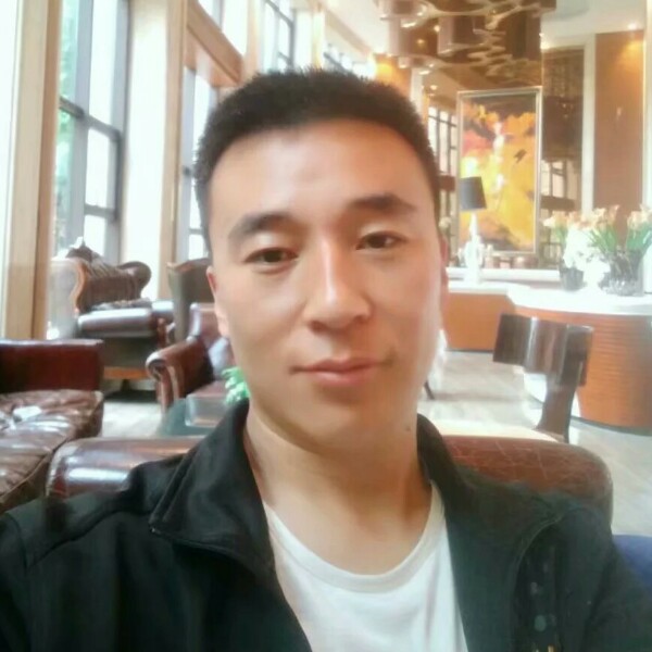 清脆狗的照片