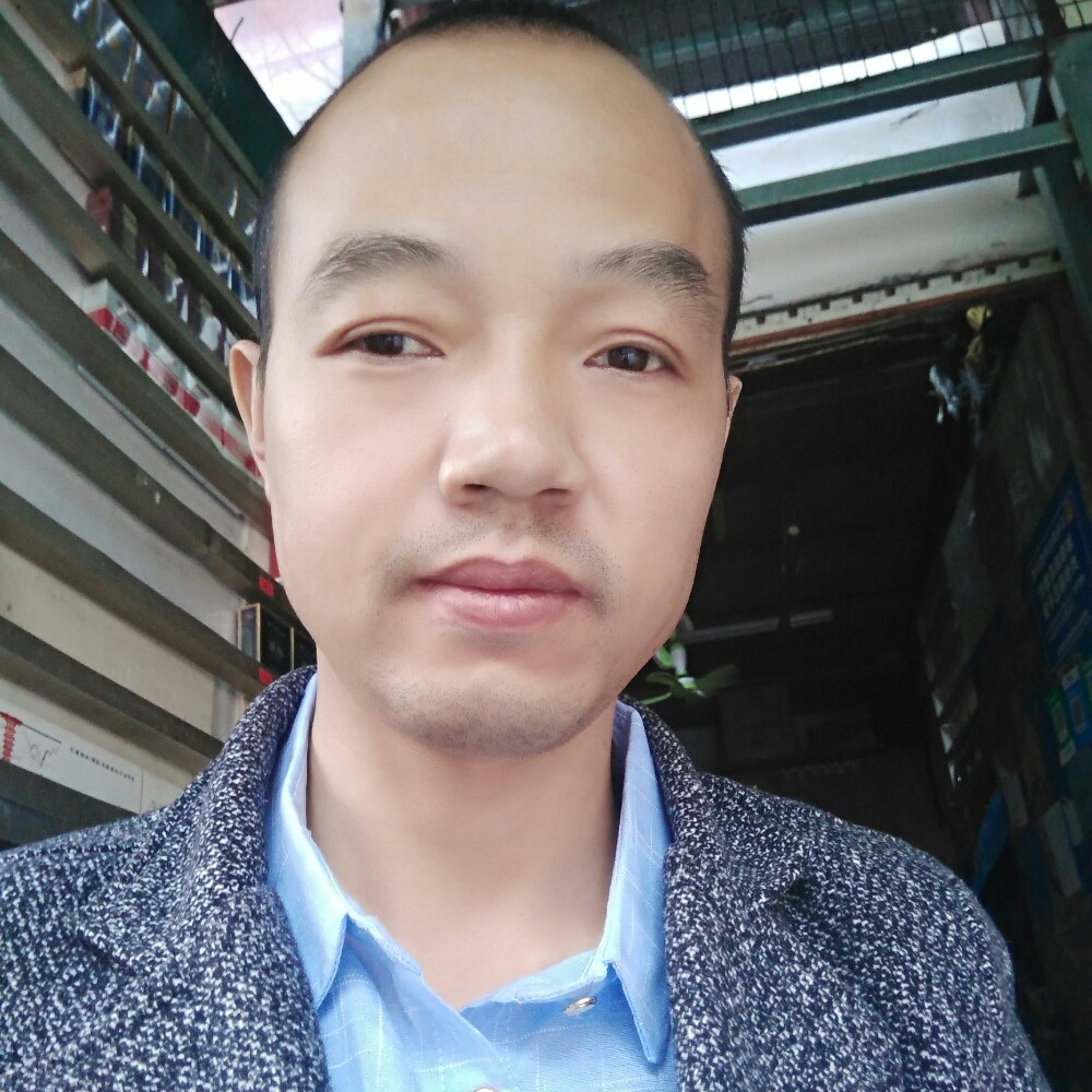 瑞雪停止爱笑的照片