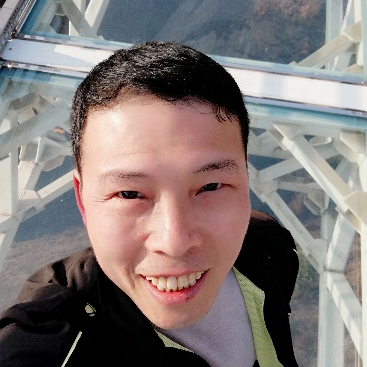 涟漪等于跳跃的照片