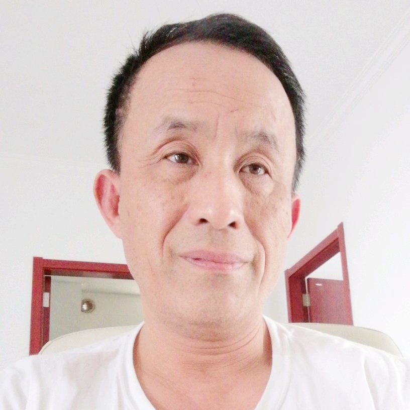 陌上独行客的照片