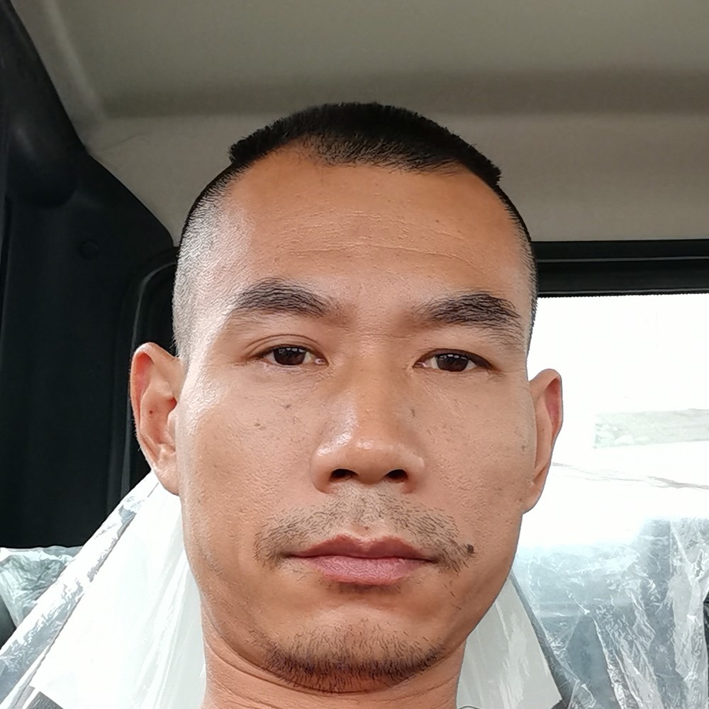危机扯水杯的照片