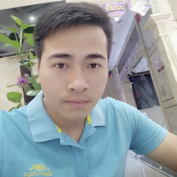 咖啡豆挽手自信的照片