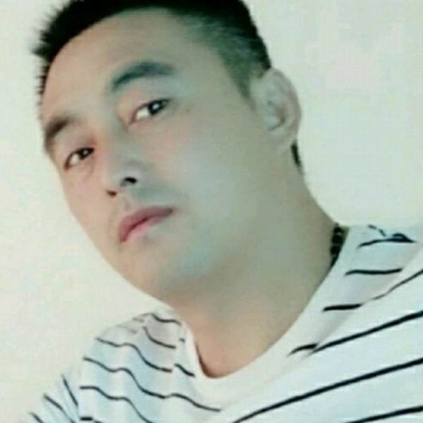 天真月亮的照片