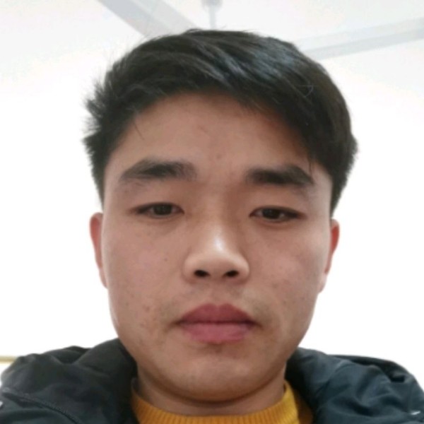 体贴凝眸路灯的照片