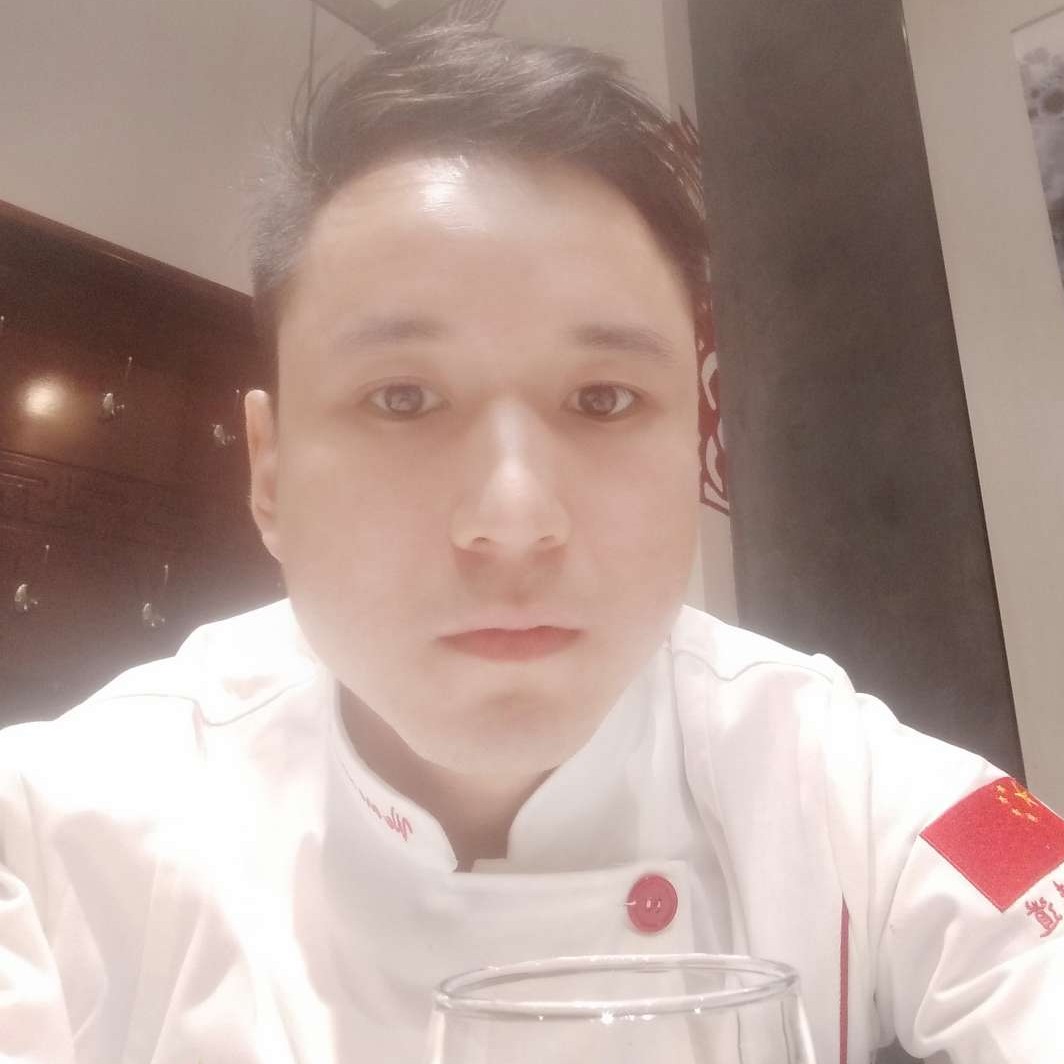 十月的太阳烈的照片