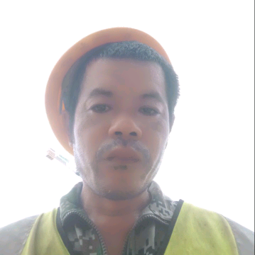 摩托凝眸高挑的照片