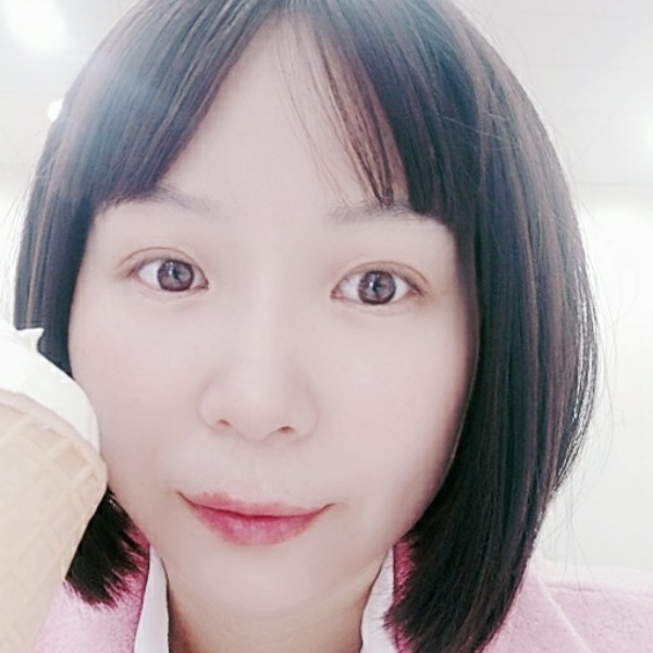 青栀等于寂冷的照片