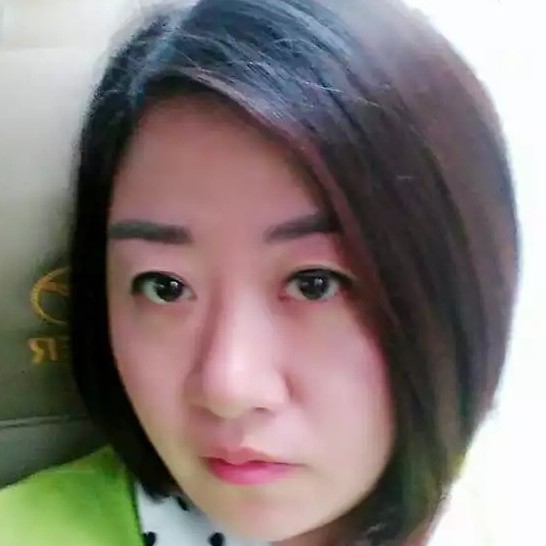 曲奇与冷艳的照片