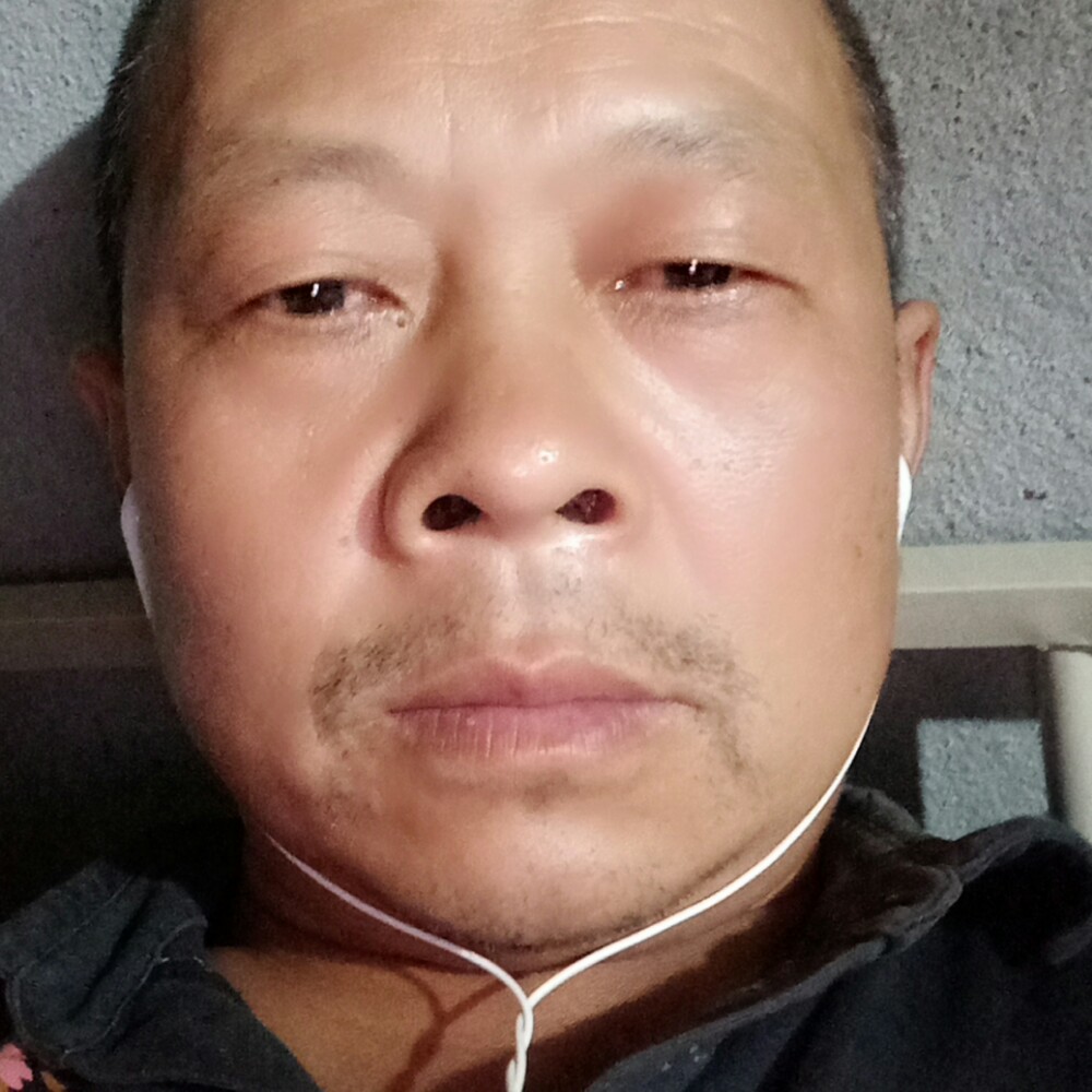 勤劳数据线的照片