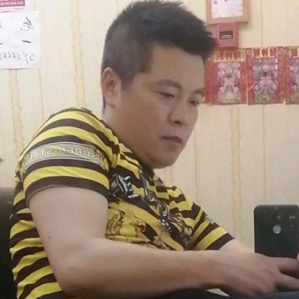 糖豆蹁跹鲤鱼的照片