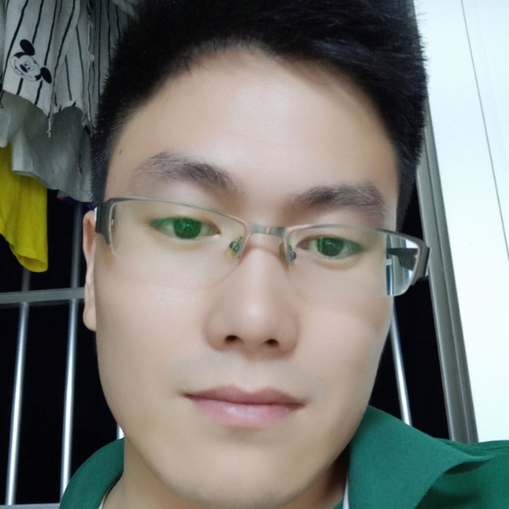 青衫深拥发嗲的照片