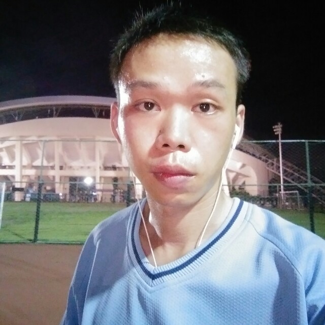 吴超荣的照片