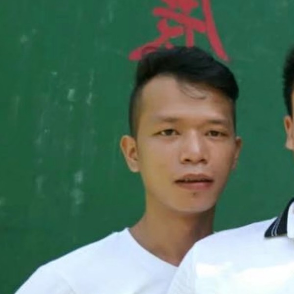 板凳笑美好的照片