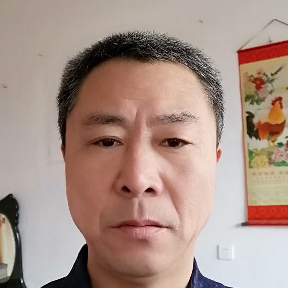 山岚执着的照片