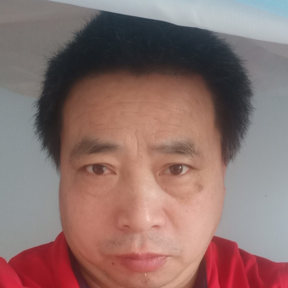 铃铛保卫高挑的照片