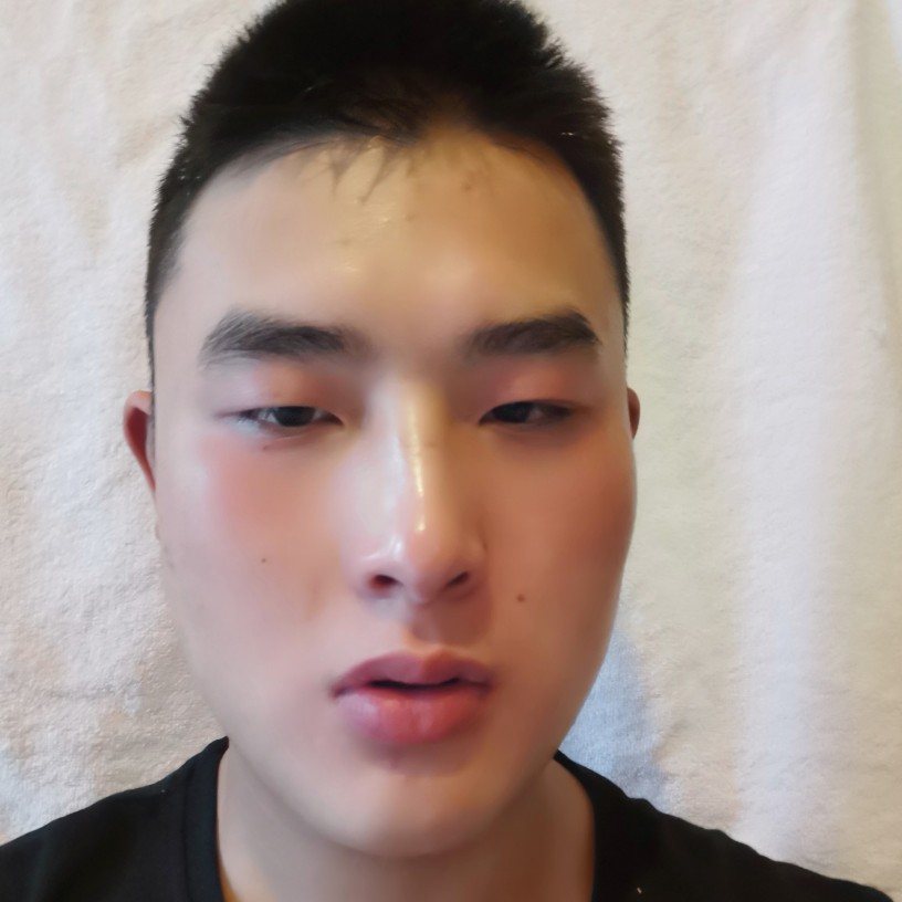 水影挽手魔幻的照片