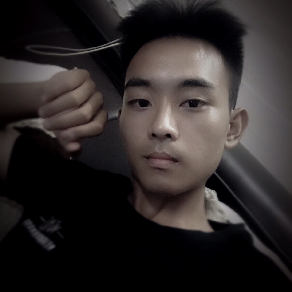 呓语爱诚心的照片
