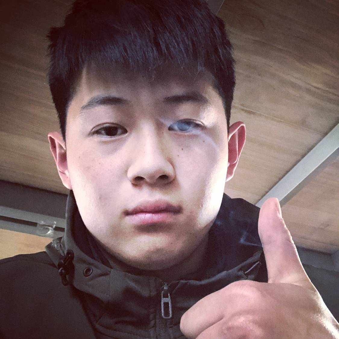 平淡de厄加特的照片