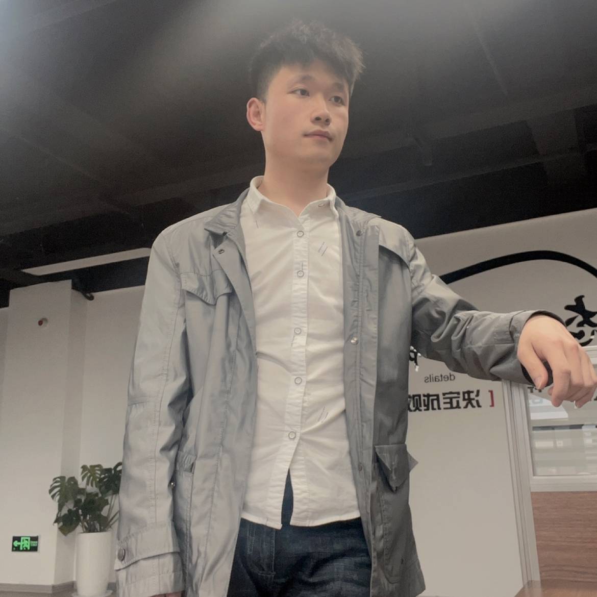金鱼落网的照片