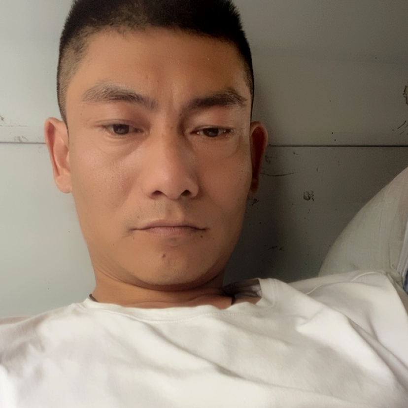 爱笑請口红的照片