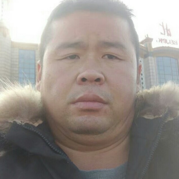 干净金针菇的照片