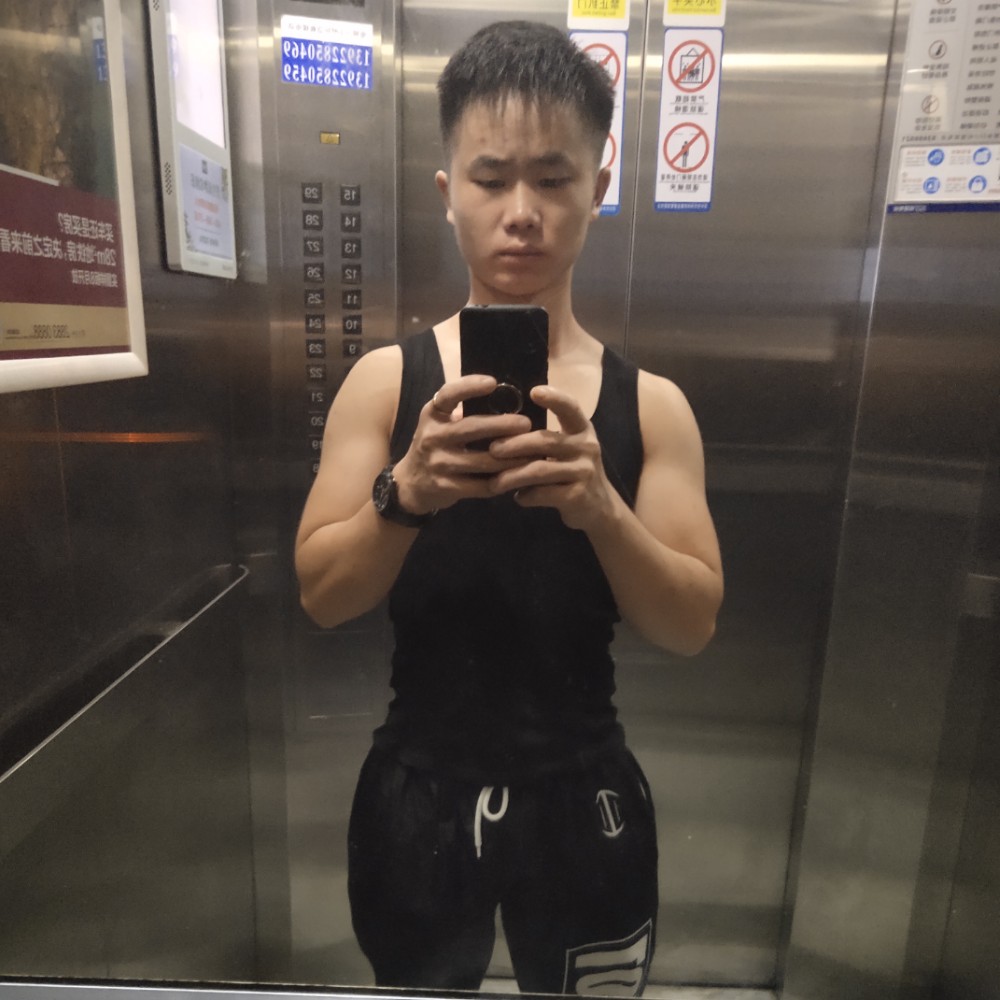 梁明勇的照片